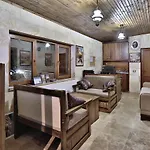 Hotel Yusuf Bey House 3*