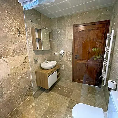 Yusuf Bey House 3*