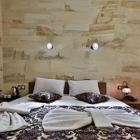 Yusuf Bey House Hotell 3*